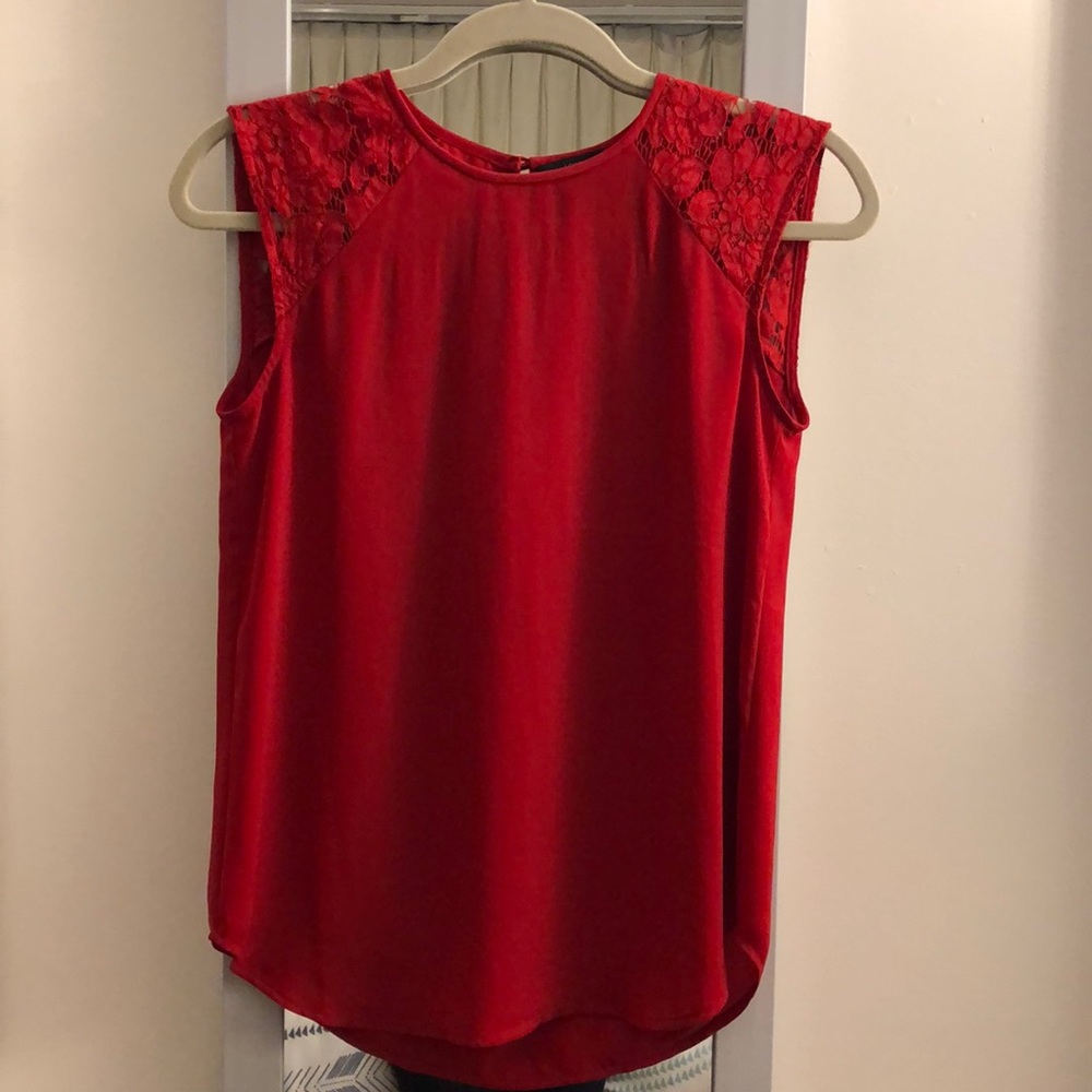 J Crew red flowy top with lace detail, 00